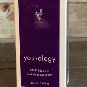 Younique Uplift Beauty Oil